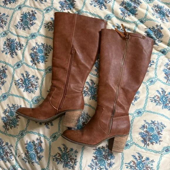 Crown Vintage Knee-High Leather Boots - Picture 1 of 6